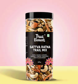 True Elements Sattva Ratna Trail Mix - Cashews, Almonds, Raisins, Black Currants, Dates, 425 g, 387 Rupees