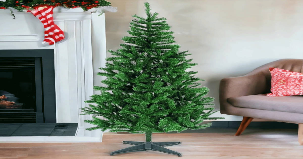 Buy Golden Divine 6 ft Premium Christmas Tree Online () At Best Price