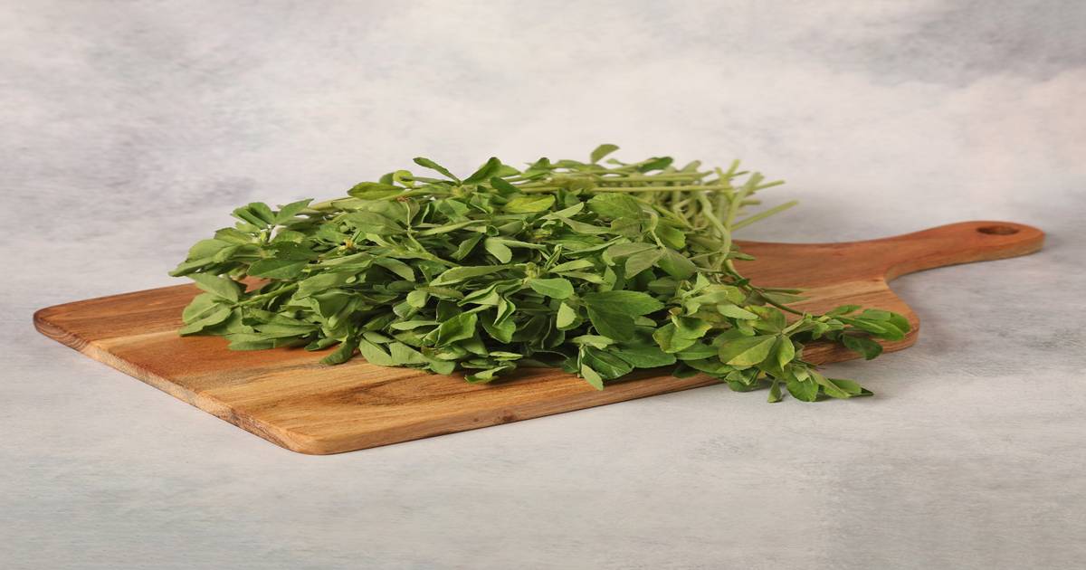 Buy Fenugreek (Menthya Soppu) Online (1 Bunch) At Best Price