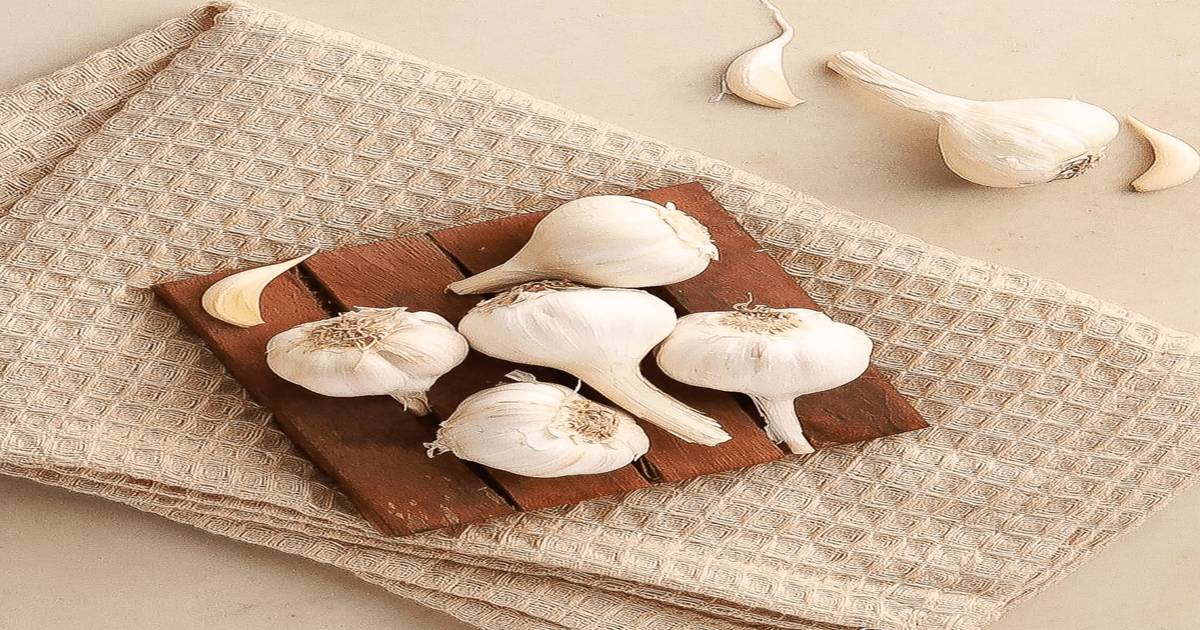 Buy Organic Certified Garlic Online () At Best Price