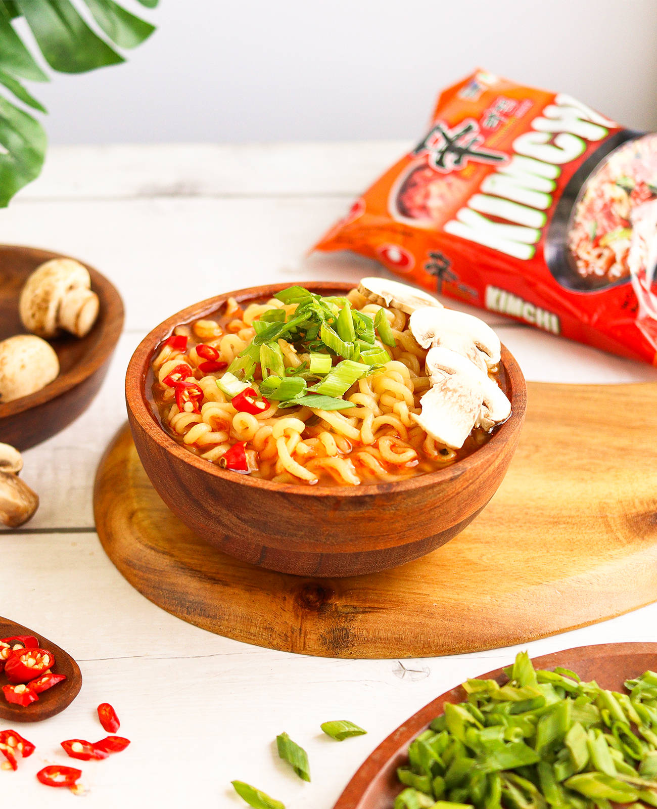 Buy Nongshim Nongshim Kimchi Ramyun Noodle Soup 2 pieces Online At Rs