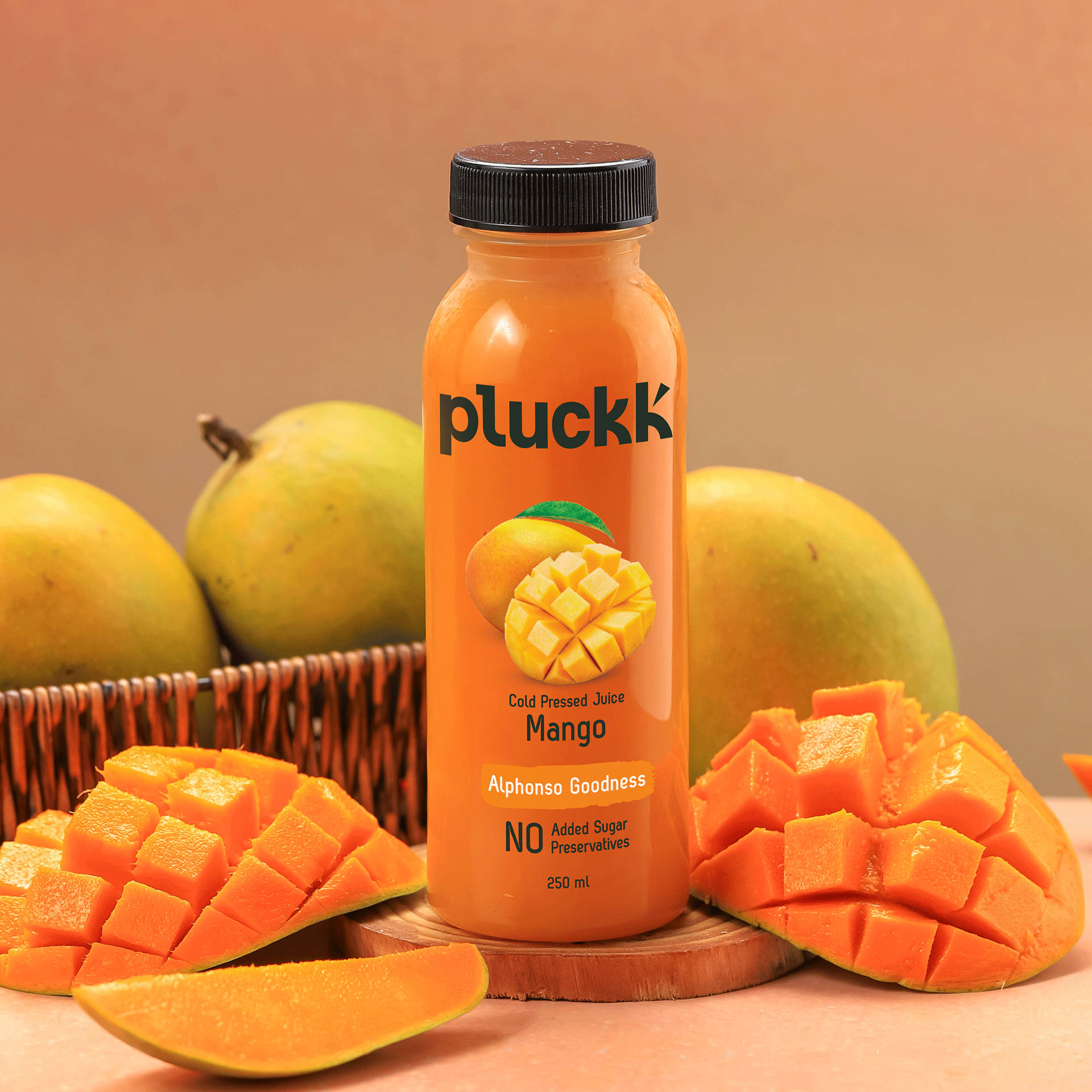 Freepik Mango Pomegranate Juice Buy Pluckk Products Online At The